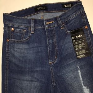 BRAND NEW DIY CROP BUFFALO DAVID BITTON JEANS